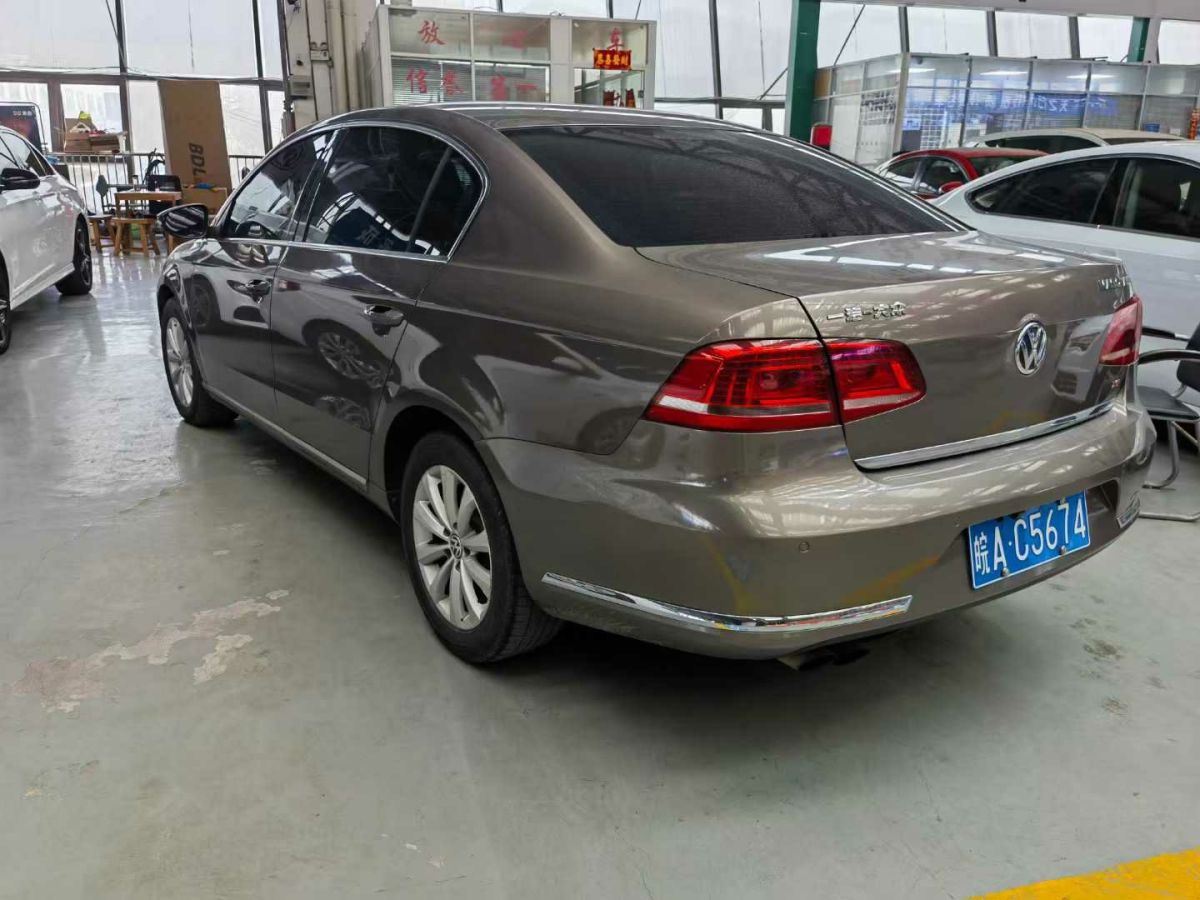 大眾 輝騰  2014款 3.0L 商務(wù)型圖片