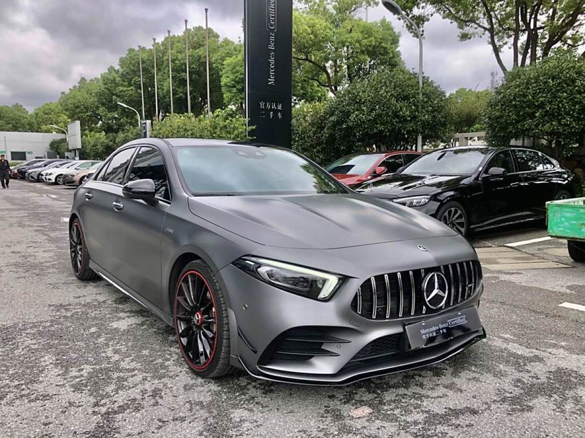 奔馳 奔馳A級AMG  2022款 AMG A 35 L 4MATIC 熾夜特別版圖片