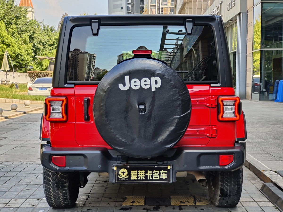 2021年3月Jeep 牧馬人  2021款 2.0T Sahara 四門版