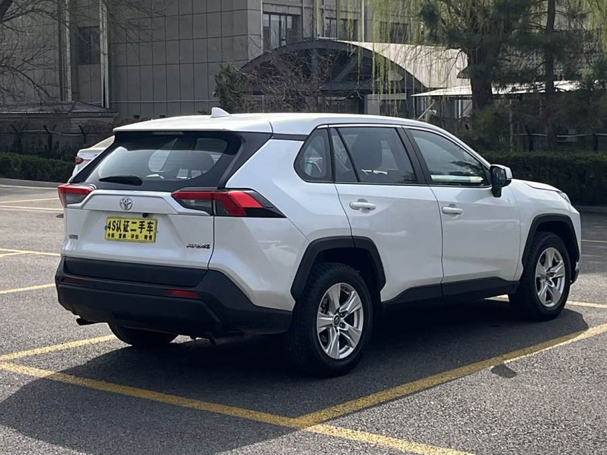 2021年6月豐田 RAV4榮放  2021款 2.0L CVT兩驅(qū)都市版