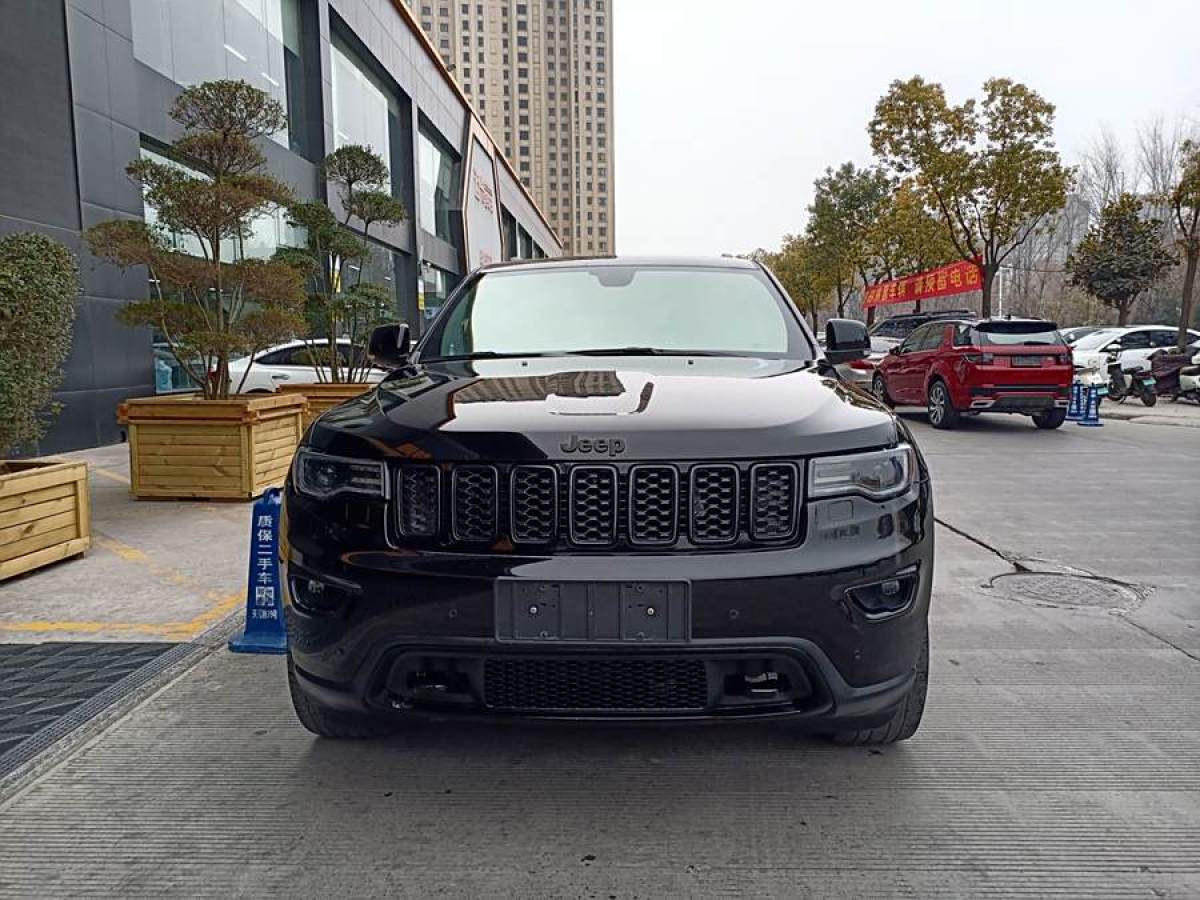 Jeep 大切諾基  2021款 3.0L 80周年紀念版圖片