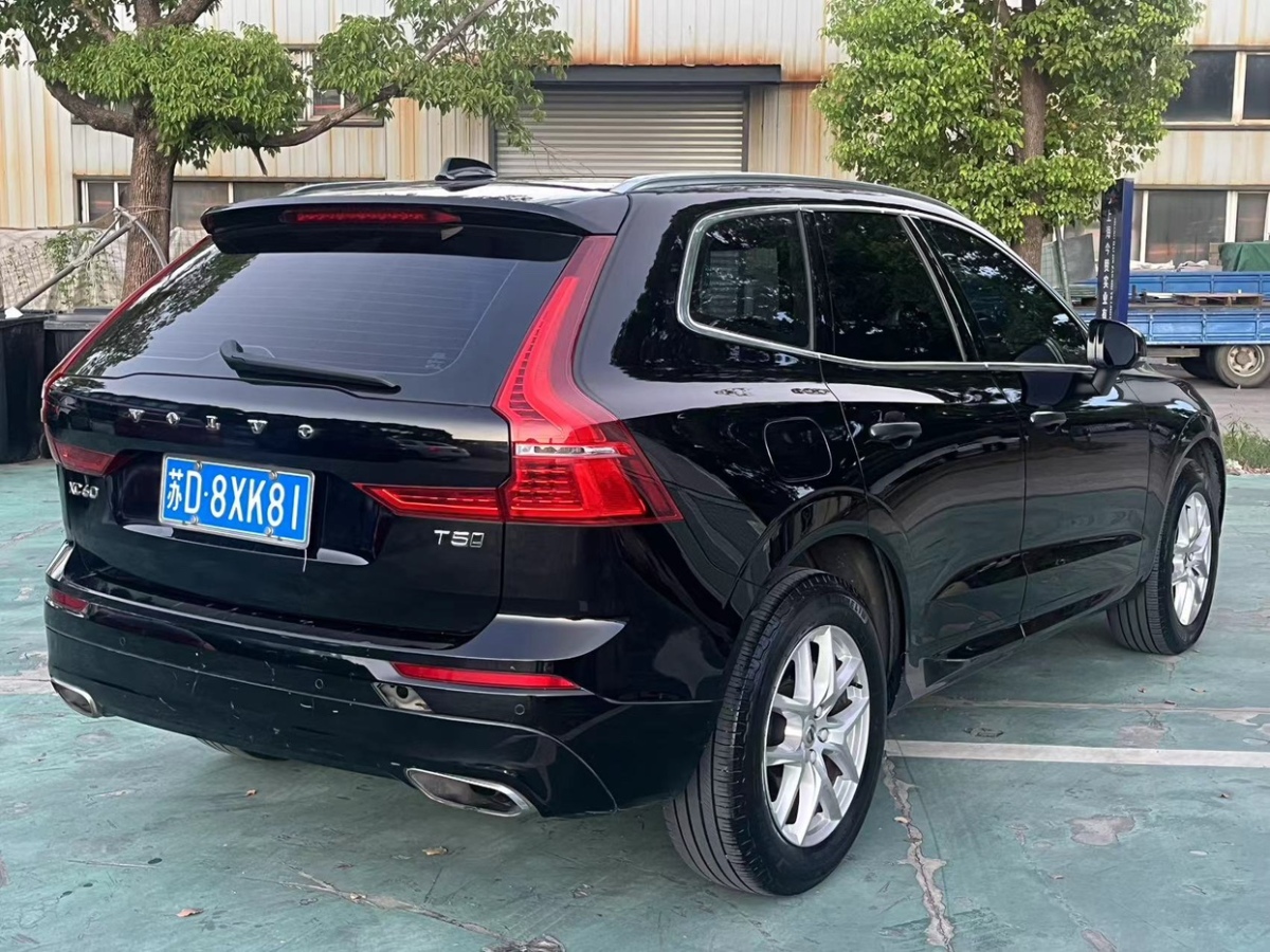 沃爾沃 XC60  2019款 T5 四驅(qū)智逸版圖片