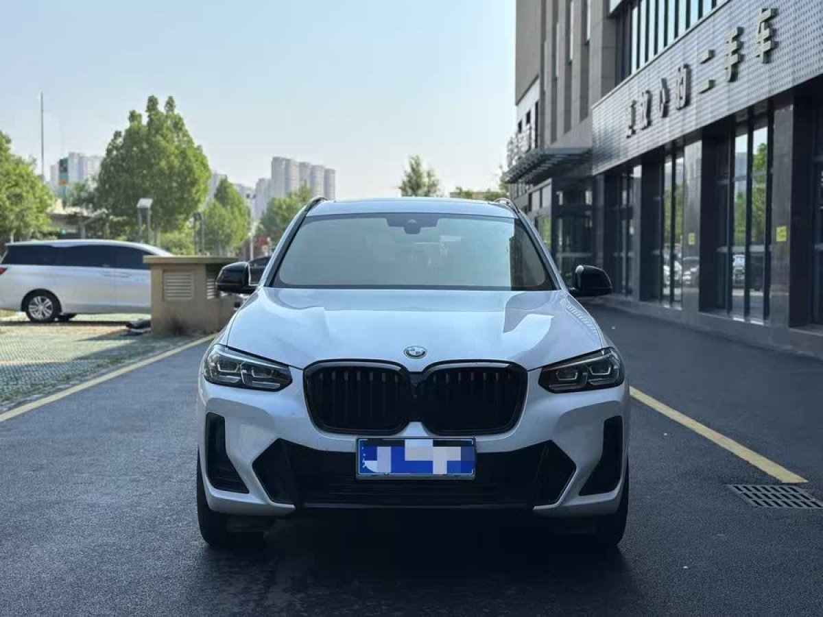 寶馬 寶馬X3  2023款 xDrive30i 領(lǐng)先型 M曜夜套裝圖片