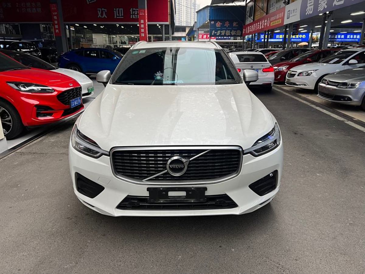 沃爾沃 XC60  2019款 T5 四驅(qū)智遠(yuǎn)運動版 國VI圖片