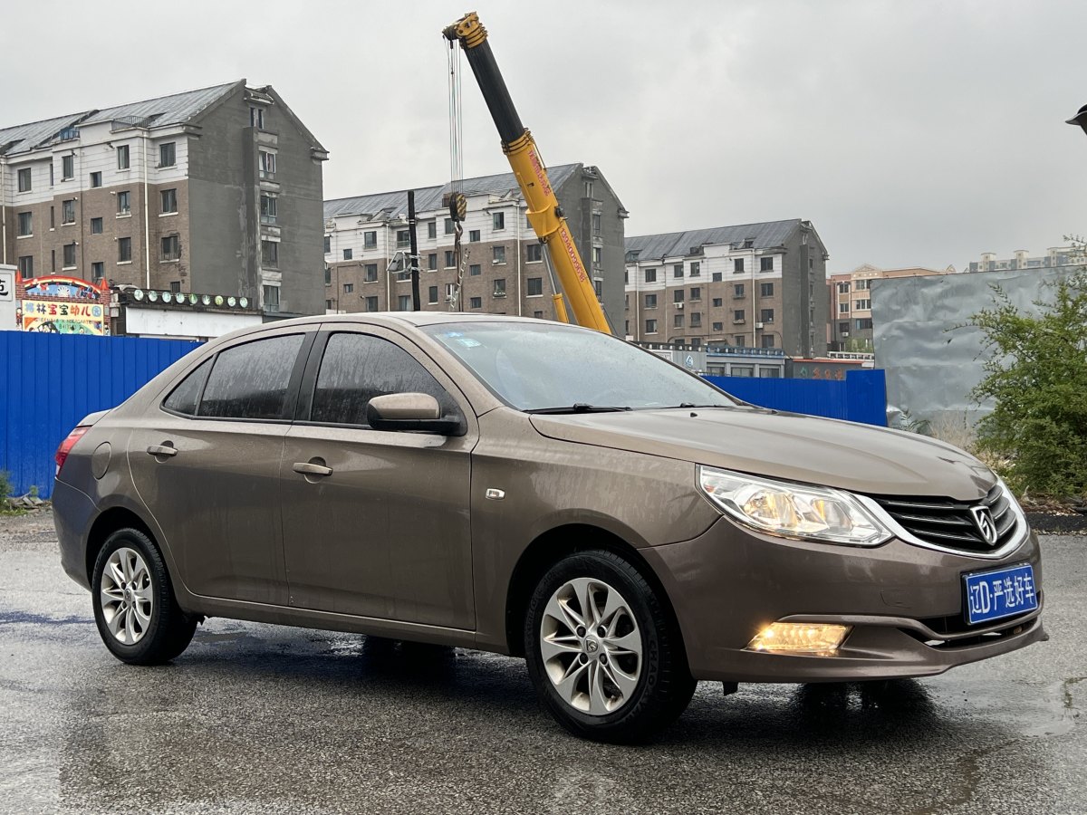 寶駿 630  2013款 1.5L 手動舒適型圖片