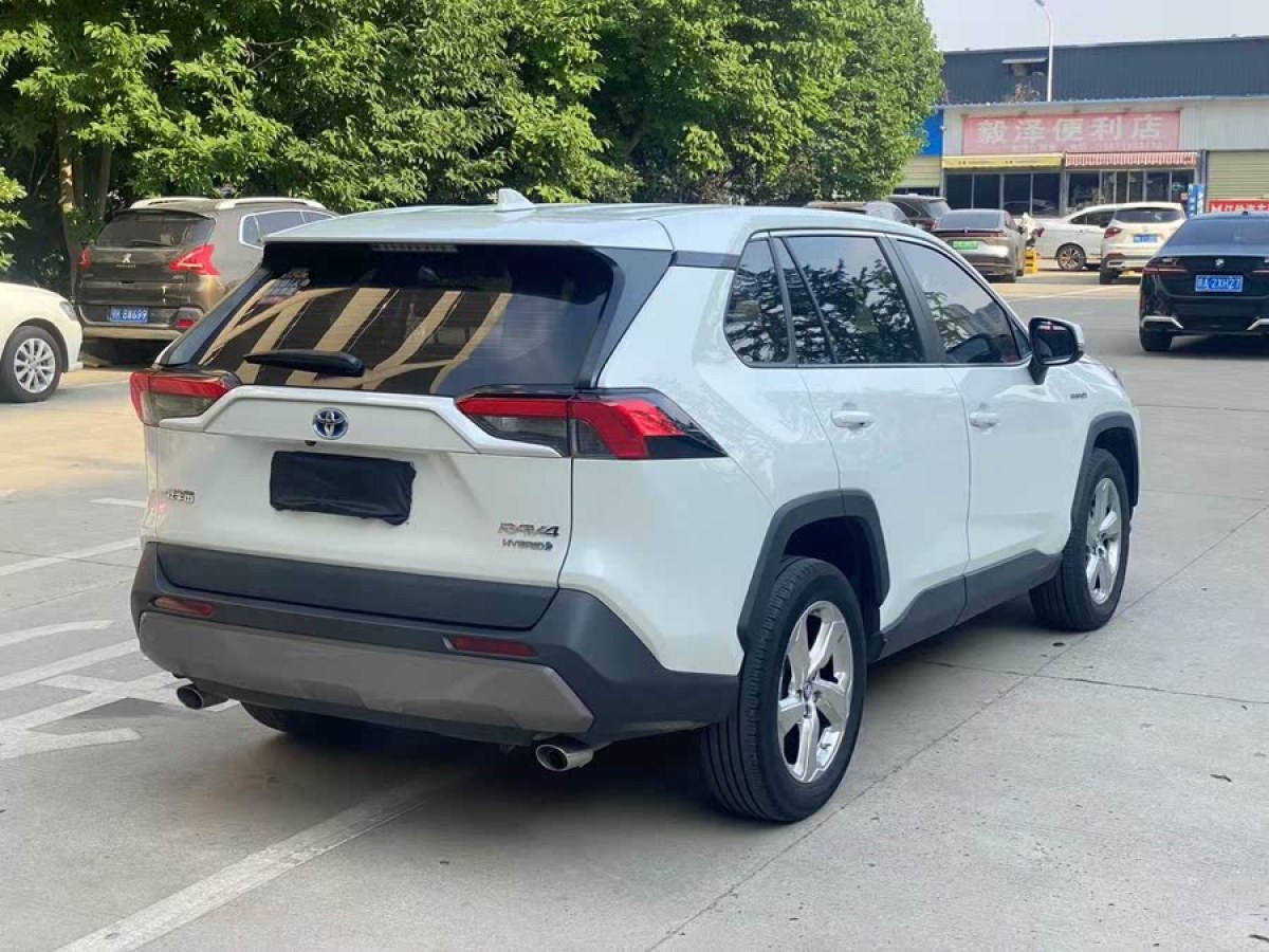 豐田 RAV4榮放  2021款 改款 雙擎 2.5L CVT兩驅(qū)精英版圖片