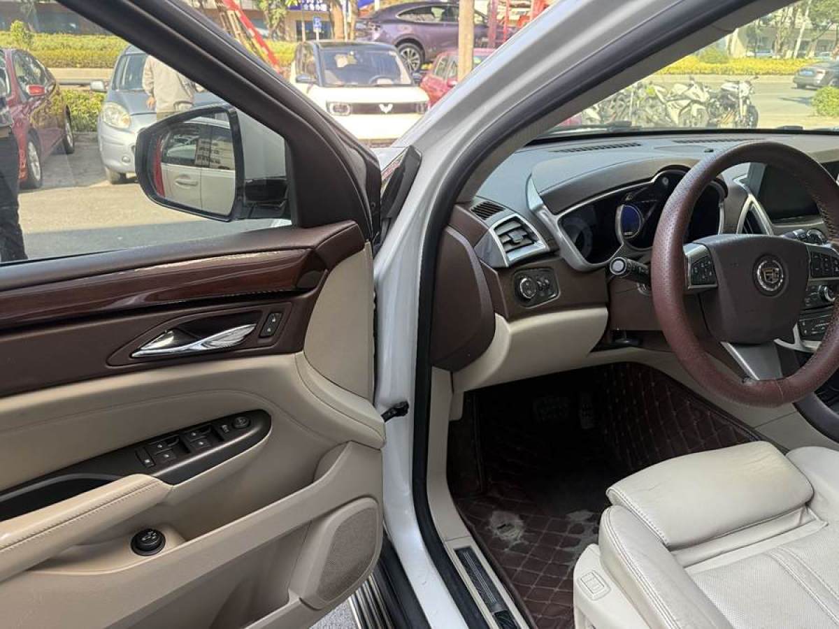 凱迪拉克 SRX  2012款 3.0L 豪華型圖片