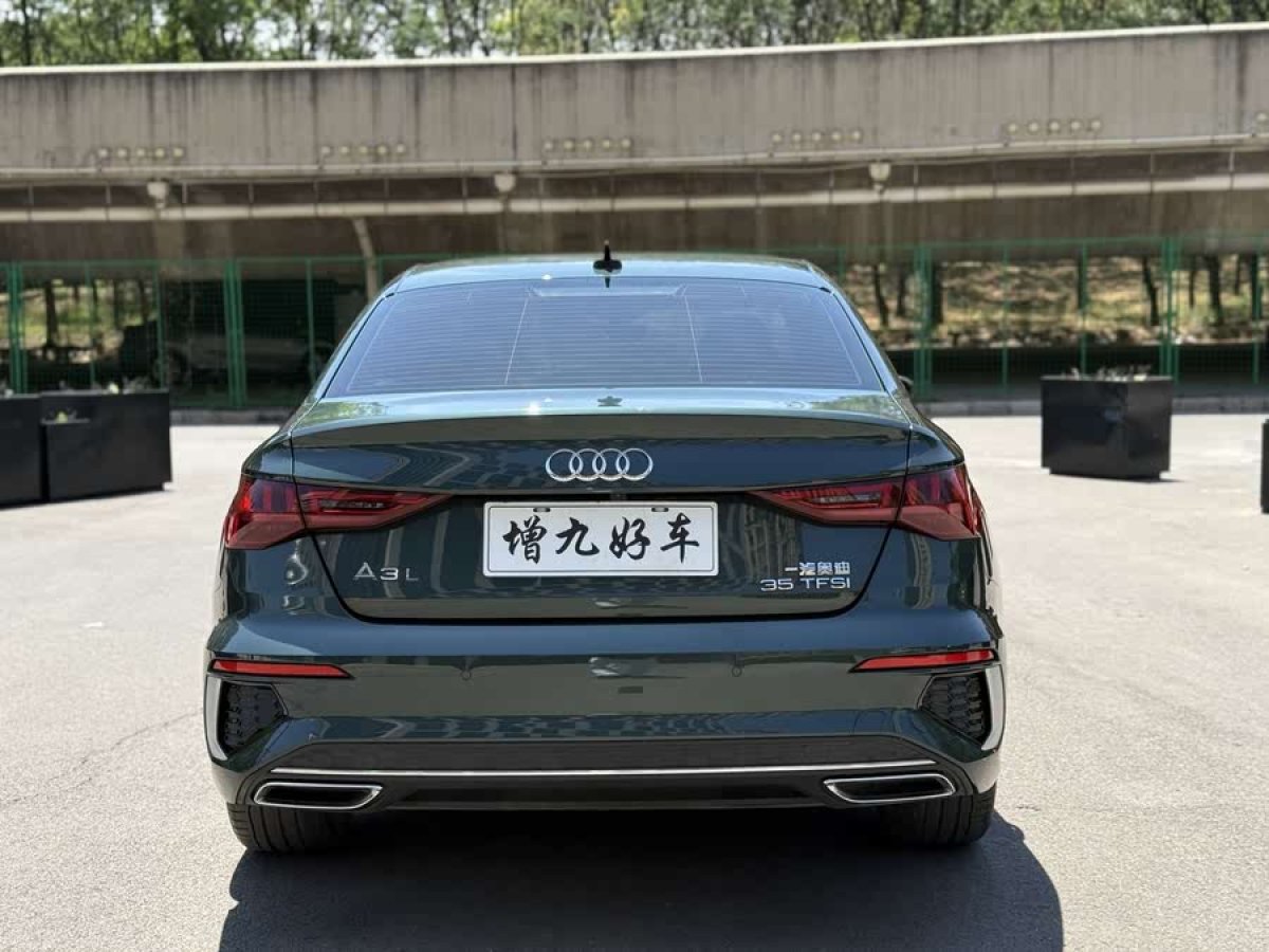 奧迪 奧迪A3  2023款 改款 A3L Limousine 35 TFSI 進(jìn)取運(yùn)動型圖片