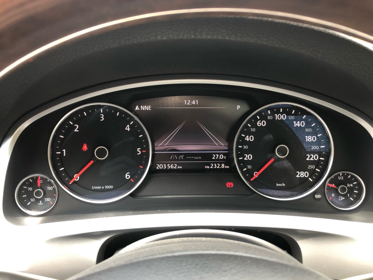 大眾 途銳  2011款 3.0TDI 柴油豪華型圖片