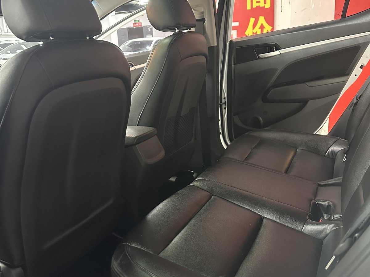 現(xiàn)代 領(lǐng)動(dòng)  2016款 1.6L 自動(dòng)智炫?精英型圖片