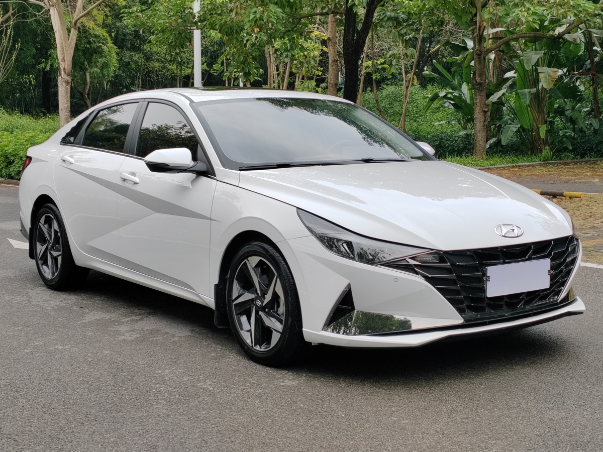 現(xiàn)代 伊蘭特  2022款 1.5L CVT LUX尊貴版圖片