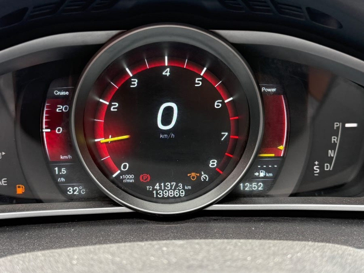沃爾沃 V40  2016款 T4 智雅版圖片