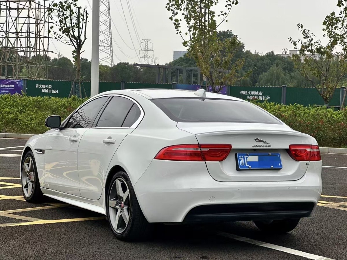 捷豹 XE  2015款 2.0T 200PS R-Sport圖片