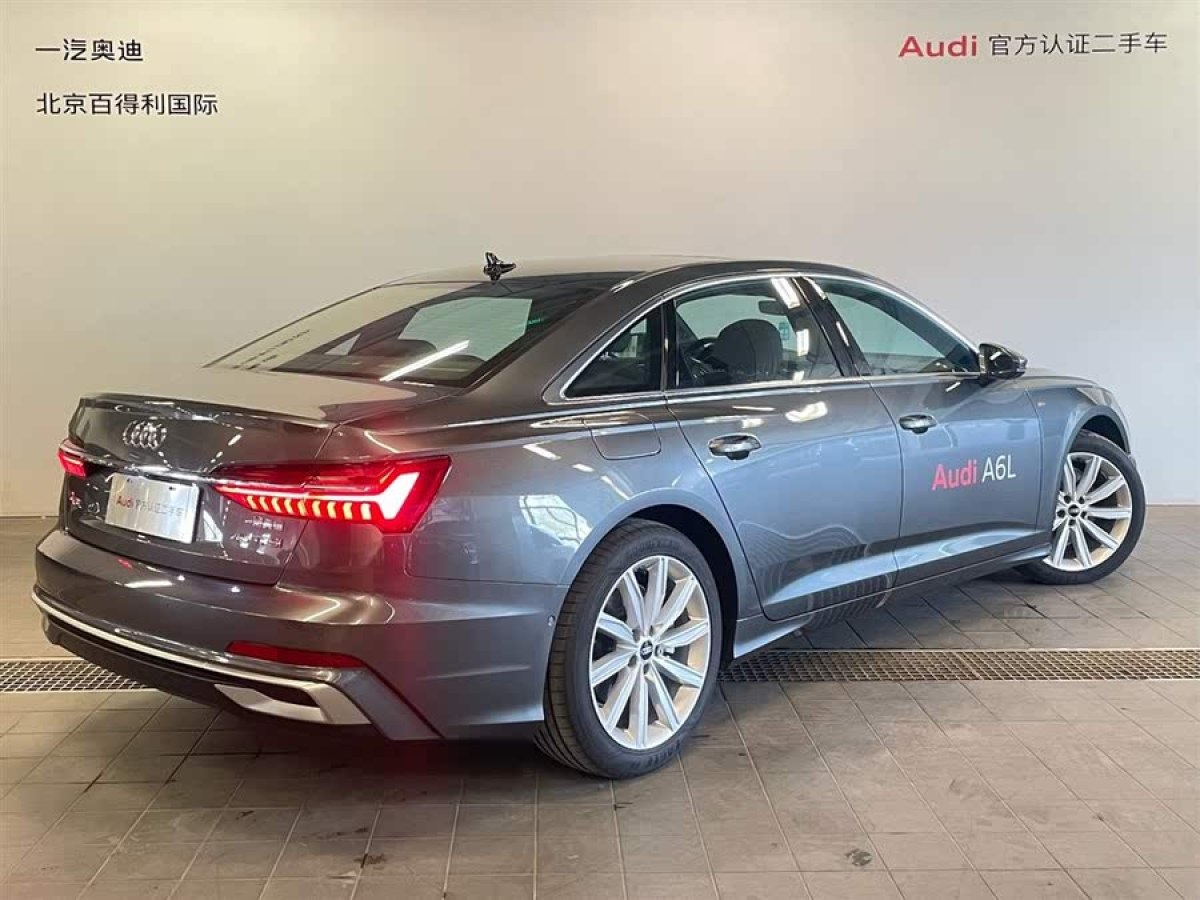 奧迪 奧迪A6L  2024款 45 TFSI 臻選動(dòng)感型圖片