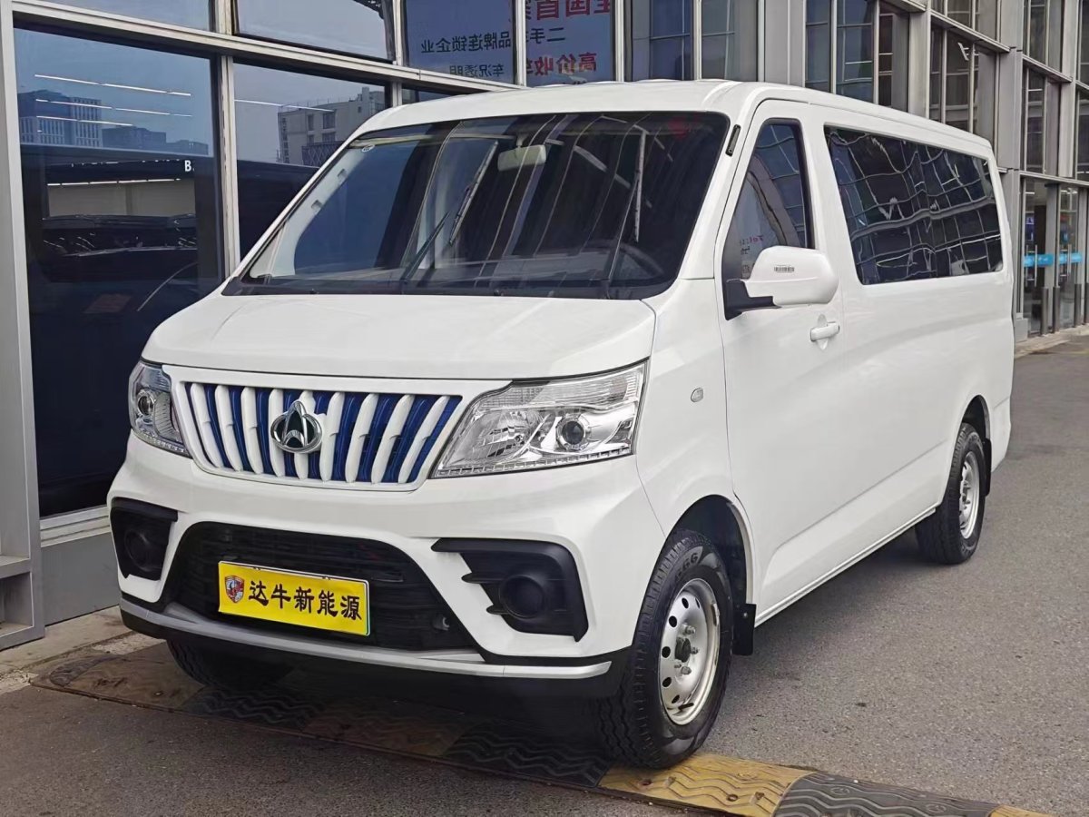 長(zhǎng)安輕型車(chē) 睿行EM80  2024款 背掀式標(biāo)準(zhǔn)型 2座 41.86kWh圖片