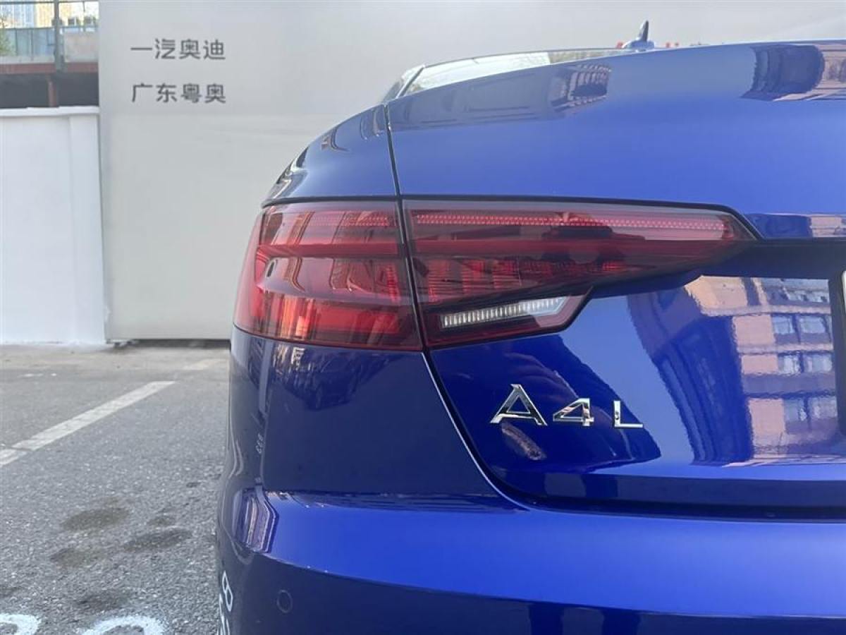 奧迪 奧迪A4L  2018款 30周年年型 40 TFSI 時尚型圖片