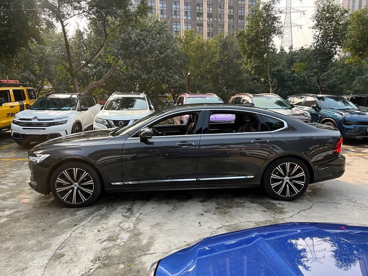 沃爾沃 S90  2022款 B5 智遠(yuǎn)豪華版圖片