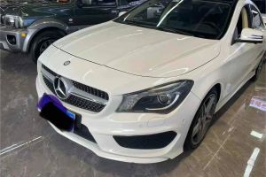 奔驰CLA级 奔驰 CLA 220 4MATIC