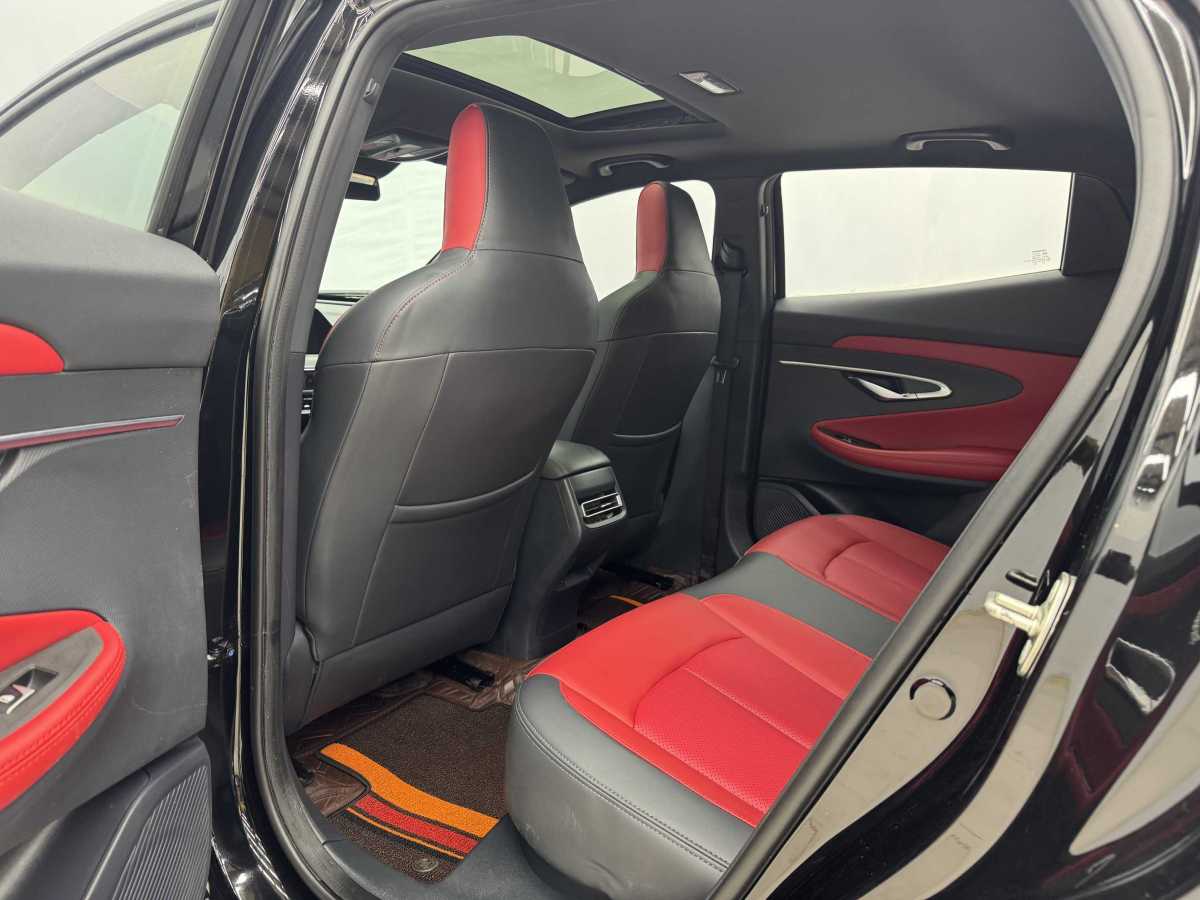 長安 UNI-T  2020款 1.5T 尊貴型圖片