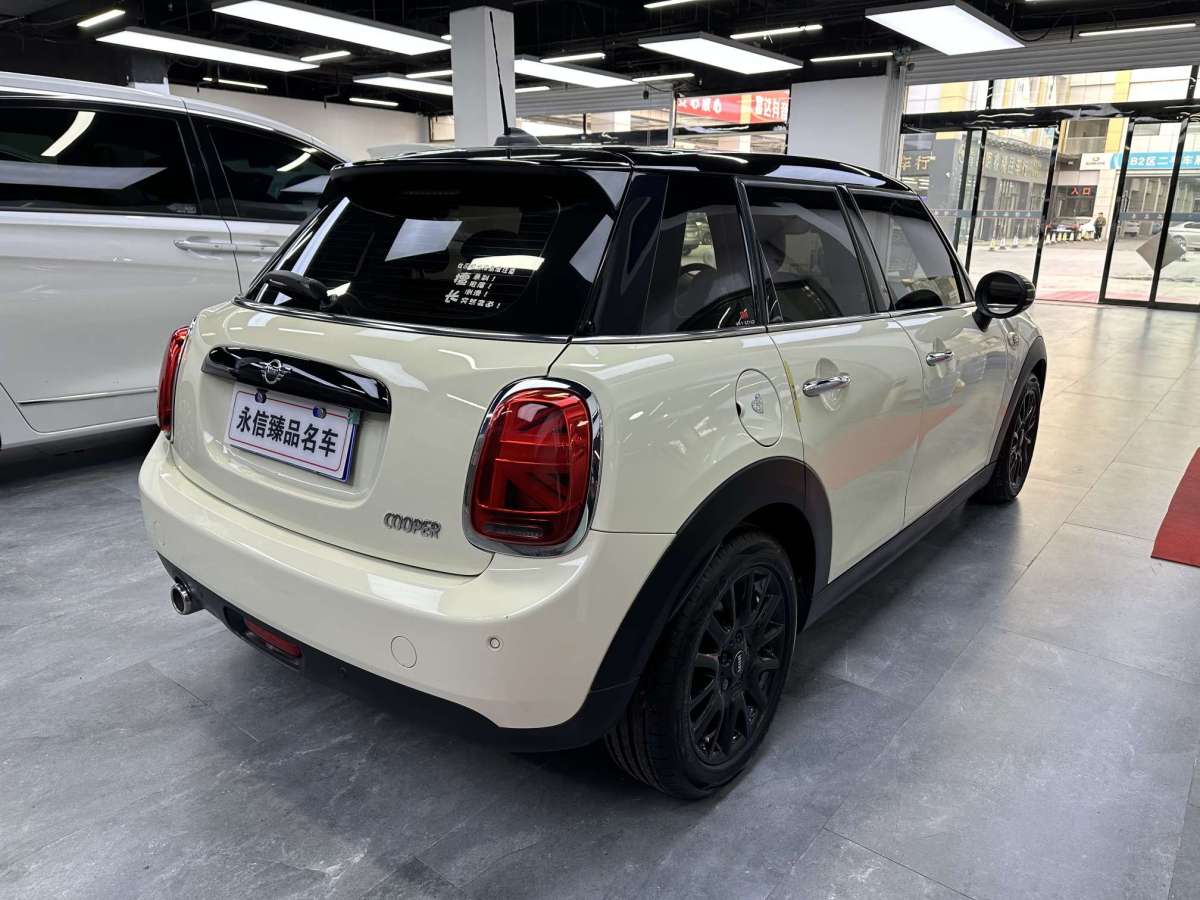 MINI MINI  2018款 1.5T COOPER 經(jīng)典派 五門版圖片