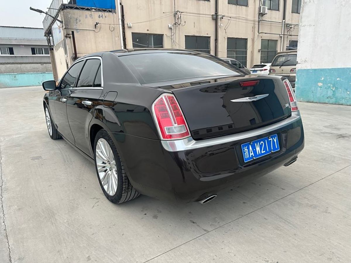 克萊斯勒 300C  2013款 3.6L 尊享版圖片