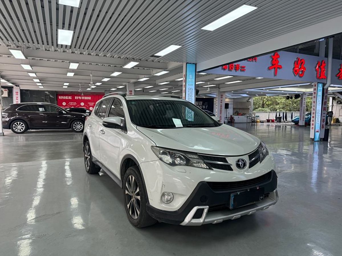 豐田 RAV4榮放  2015款 2.5L 自動四驅(qū)精英版圖片