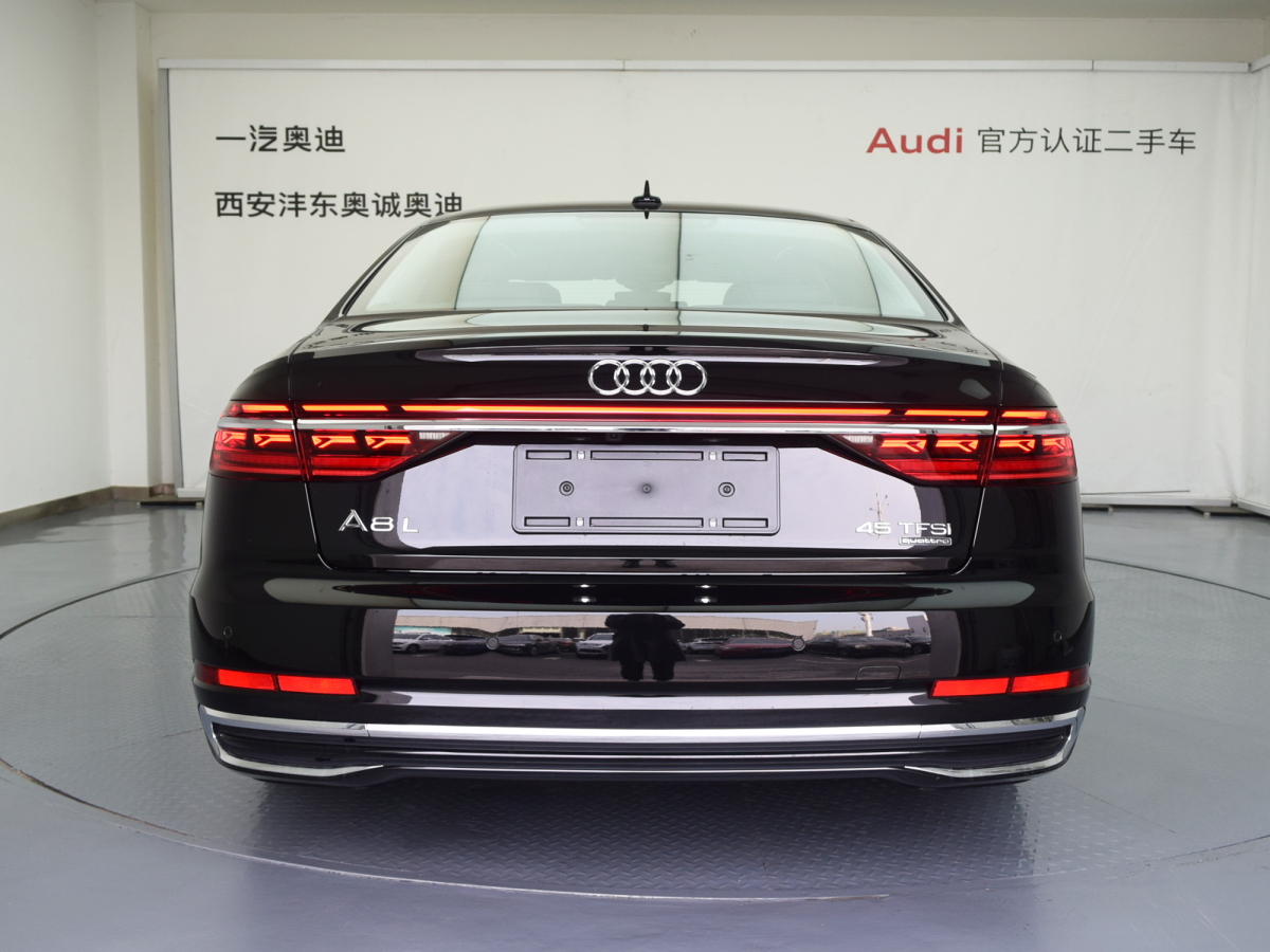 奧迪 奧迪A8  2025款 A8L 45 TFSI quattro 豪華型圖片