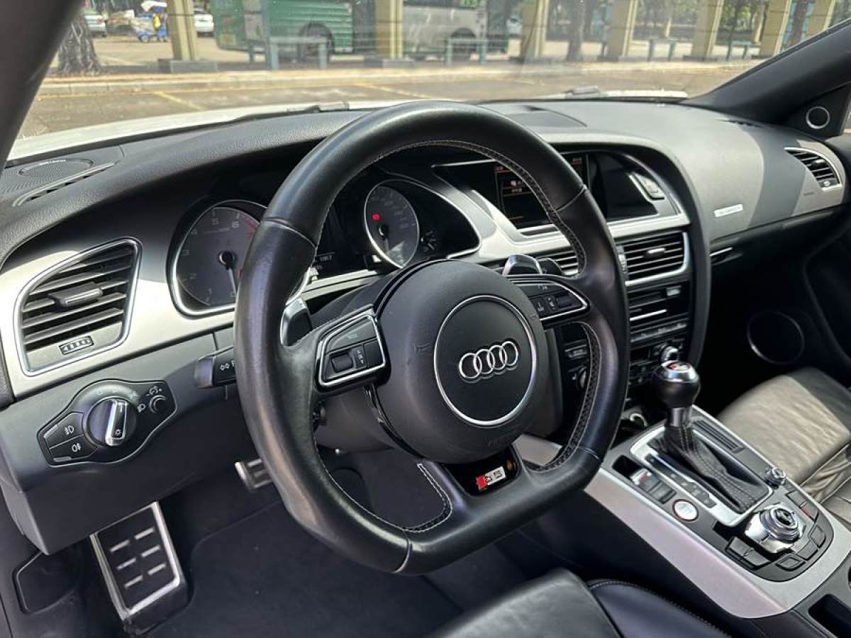 2015年12月奧迪 奧迪S5  2012款 S5 3.0T Coupe