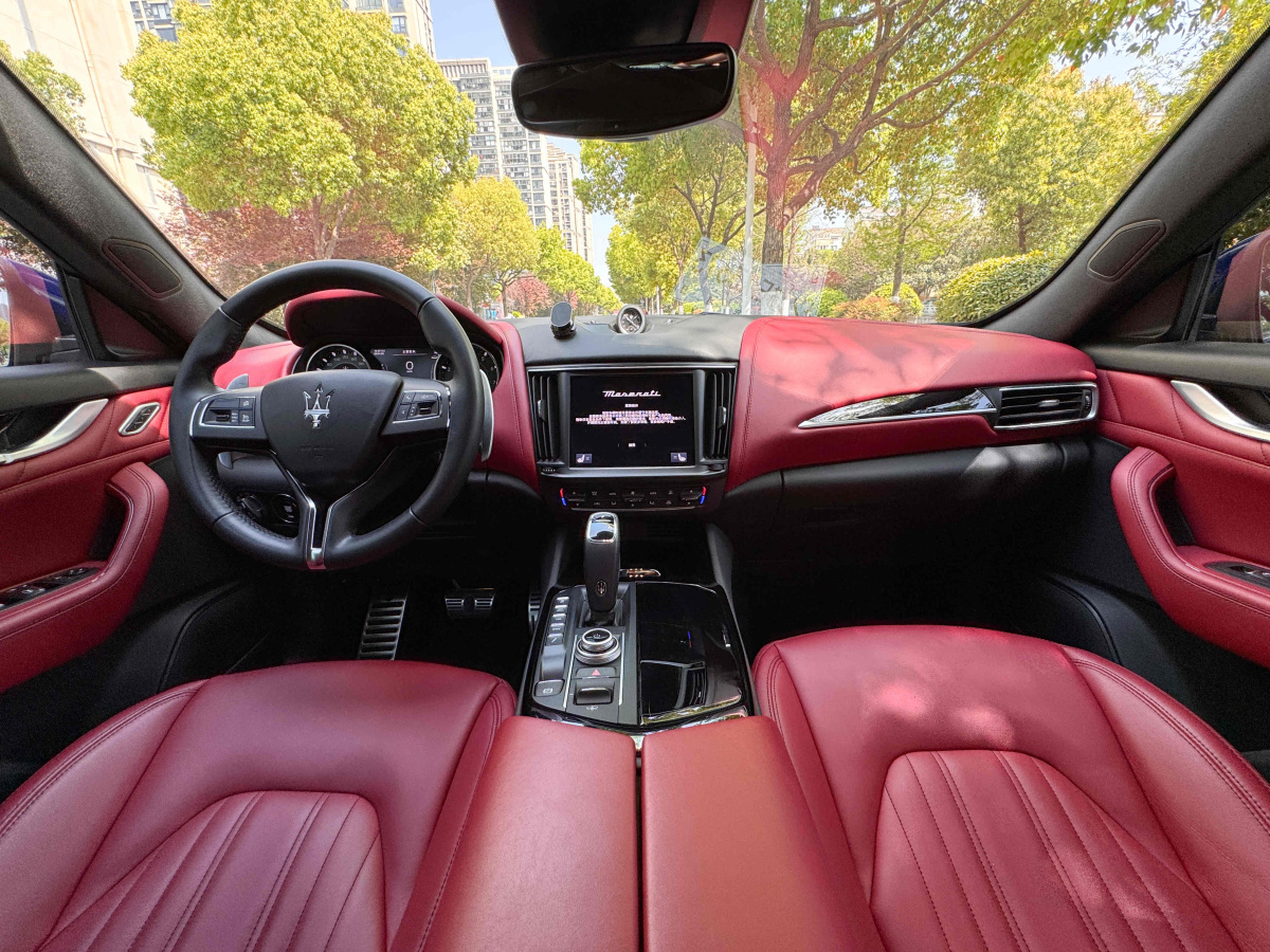 瑪莎拉蒂 Levante  2022款 2.0T GT鋒芒版圖片