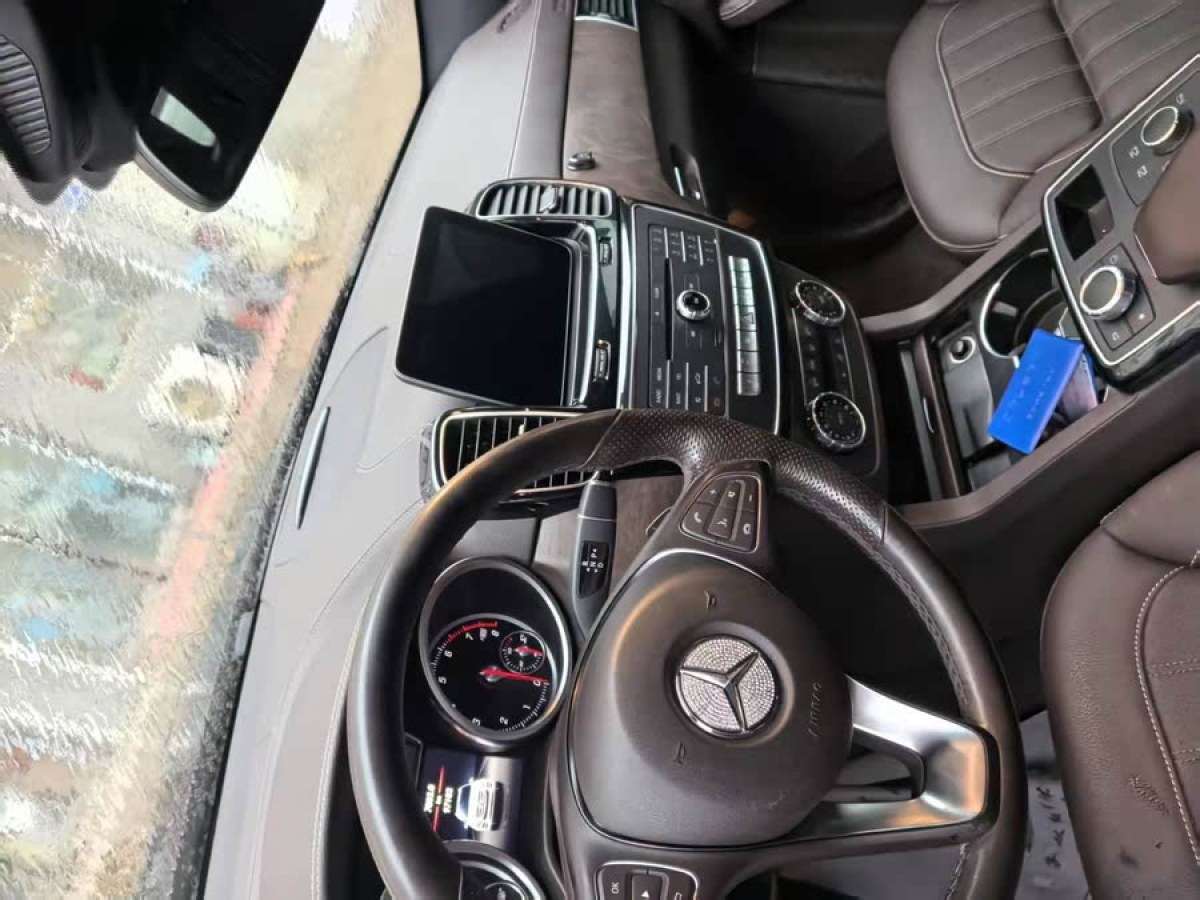 奔馳 奔馳GLE  2017款 GLE 320 4MATIC 豪華型圖片