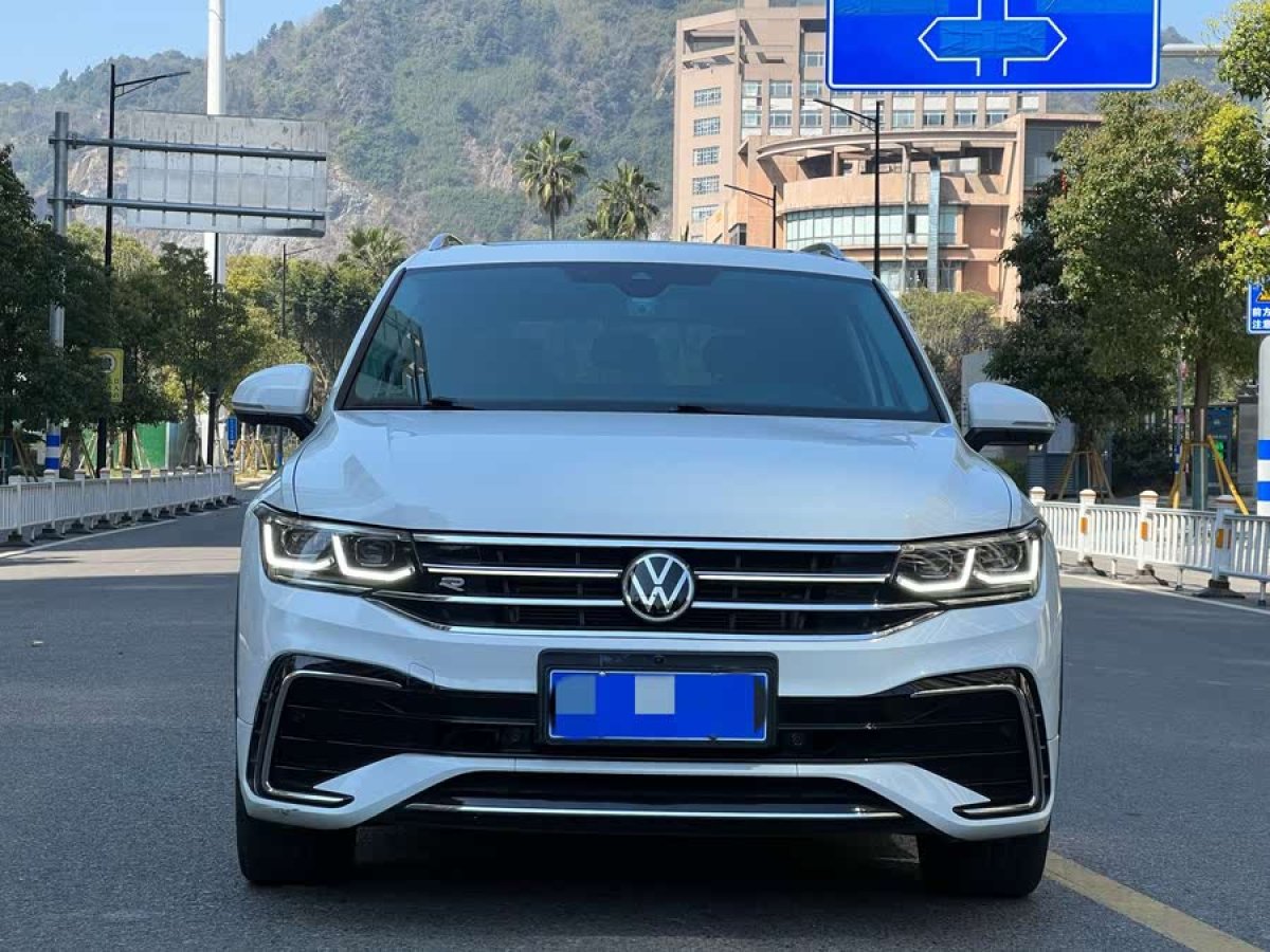 大眾 途觀L  2023款 改款 380TSI 自動四驅R-Line旗艦版7座圖片