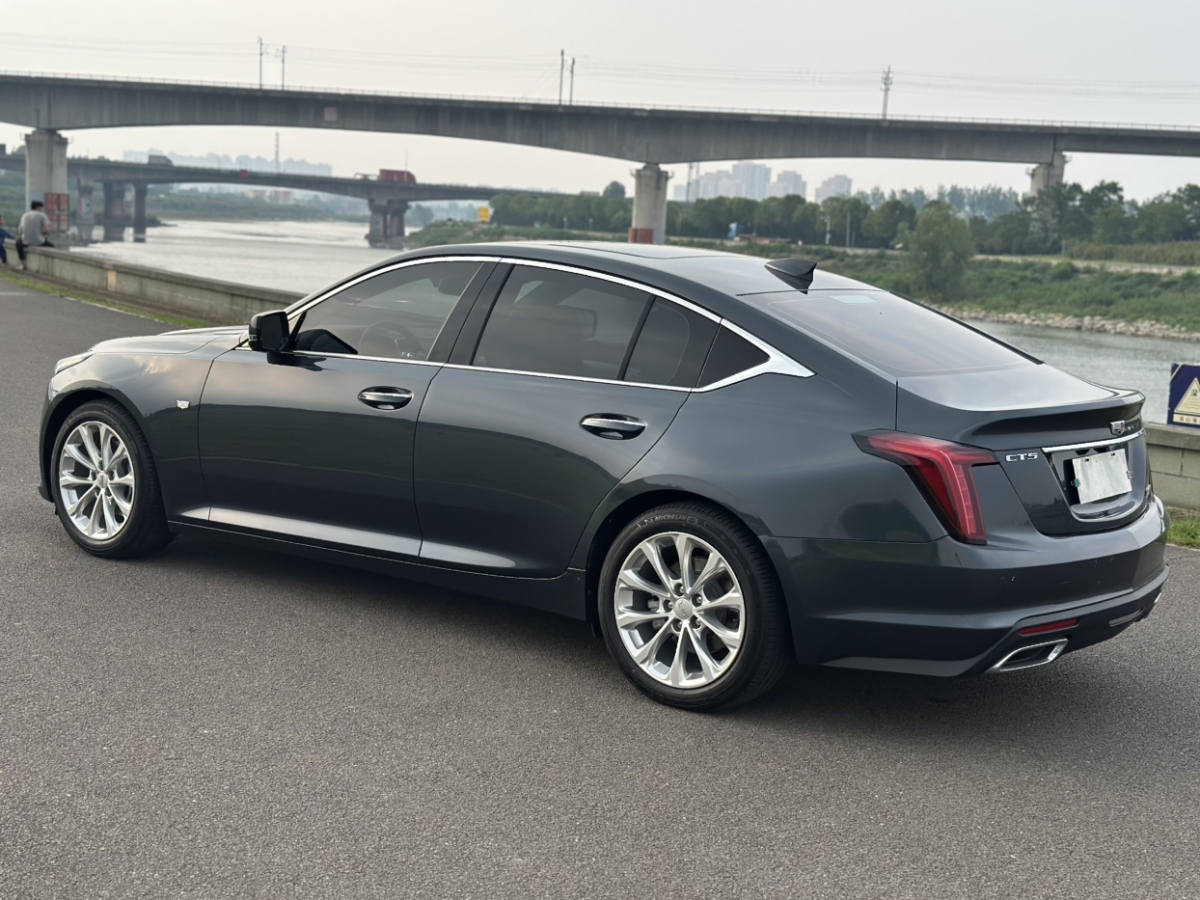 凱迪拉克 CT5  2022款 28T 豪華型圖片
