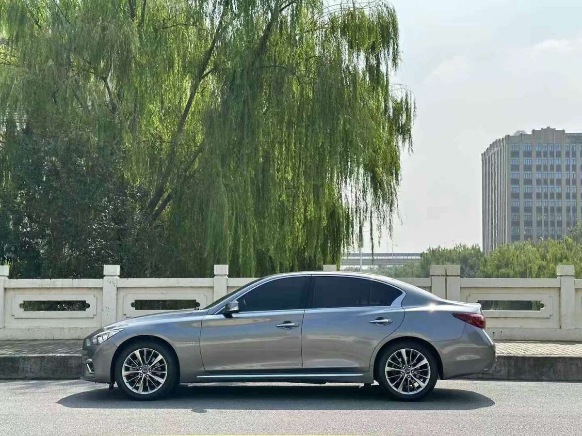 英菲尼迪 Q50L  2021款 2.0T 逸享版圖片