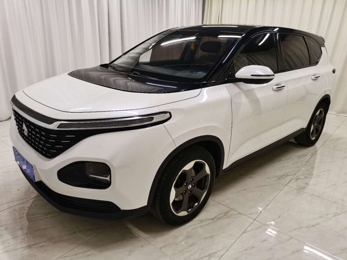 宝骏 rm-5 2019款 1.5t cvt 24小时在线豪华型 7座图片