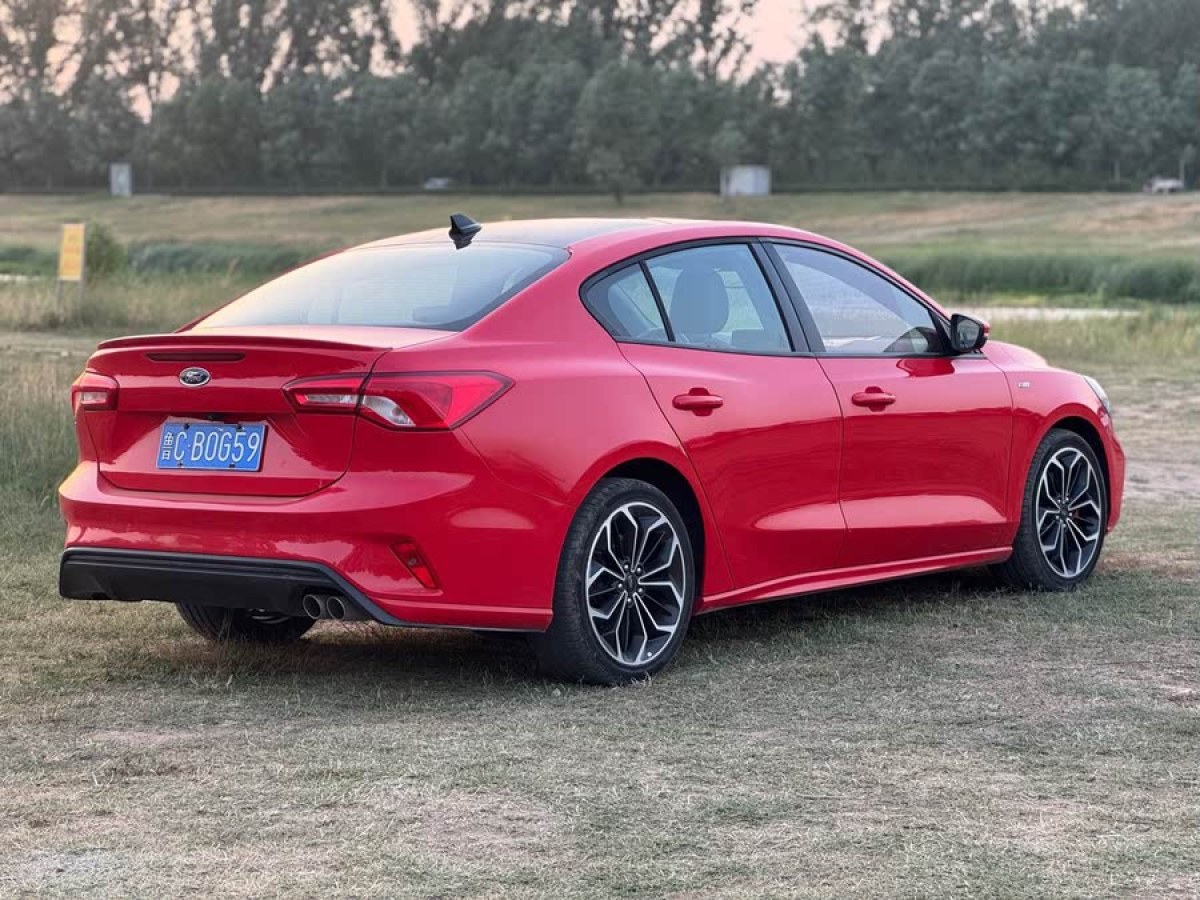 福特 ?？怂? 2020款 三廂 EcoBoost 180 自動(dòng)ST Line圖片
