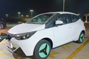 寶典 江鈴 2.0T手動汽油兩驅(qū)短軸