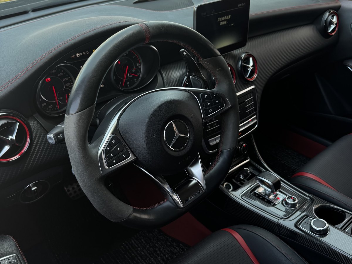 奔馳 奔馳A級(jí)AMG  2017款 2017款 改款 AMG A 45 4MATIC 國(guó)VI圖片