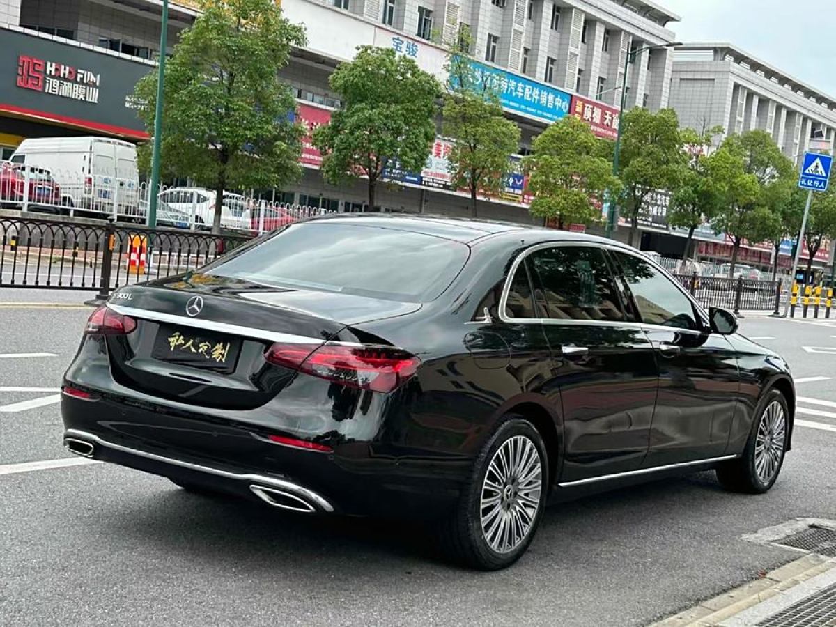 奔馳 奔馳E級(jí)  2023款 改款 E 300 L 豪華型圖片