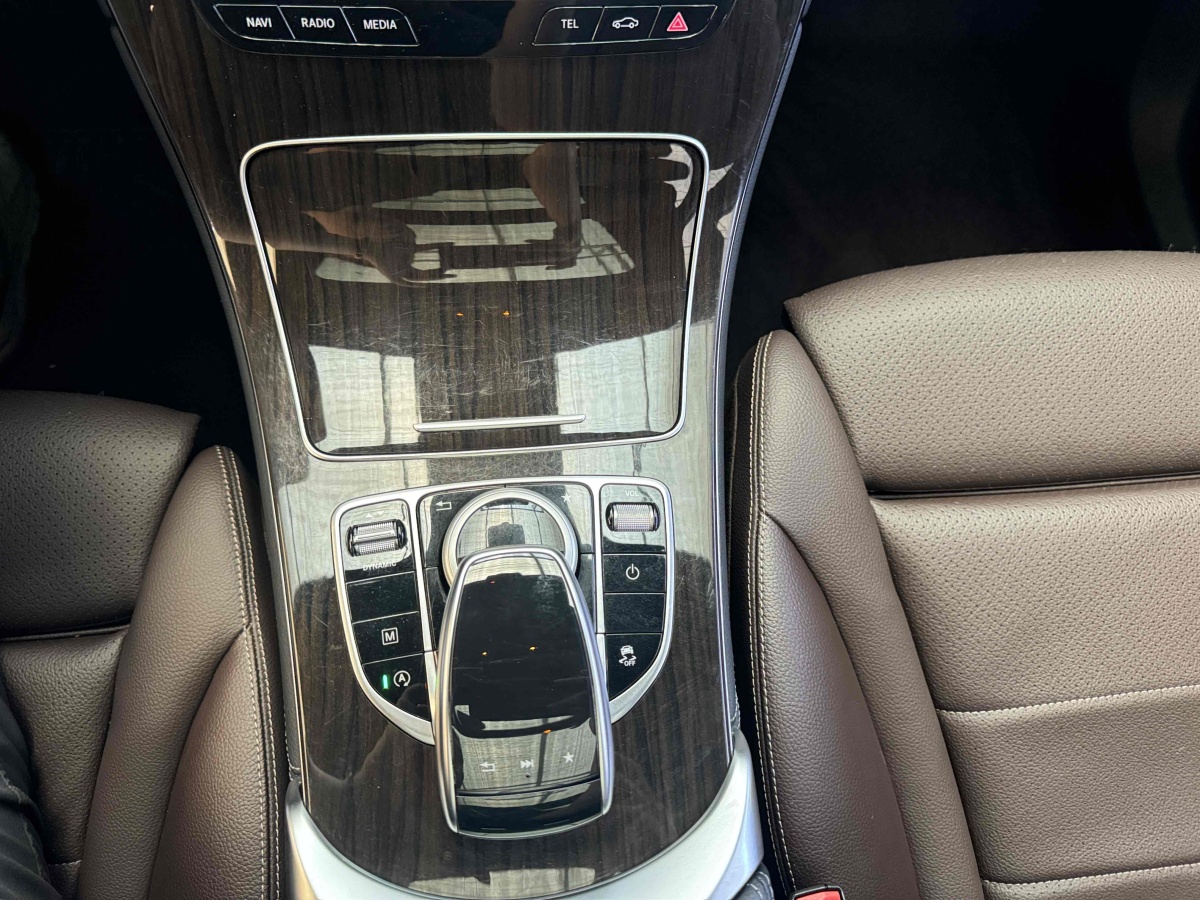 奔馳 奔馳GLC  2017款 GLC 260 4MATIC 豪華型圖片