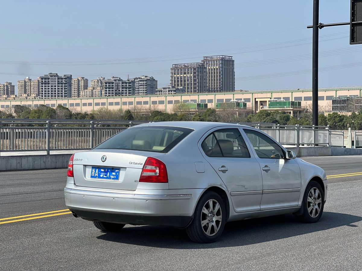 斯柯達 明銳  2009款 1.6L 自動逸仕版圖片