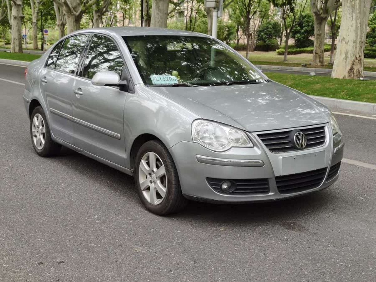 大眾 Polo  2009款 勁取 1.6L 手動(dòng)雅致版圖片