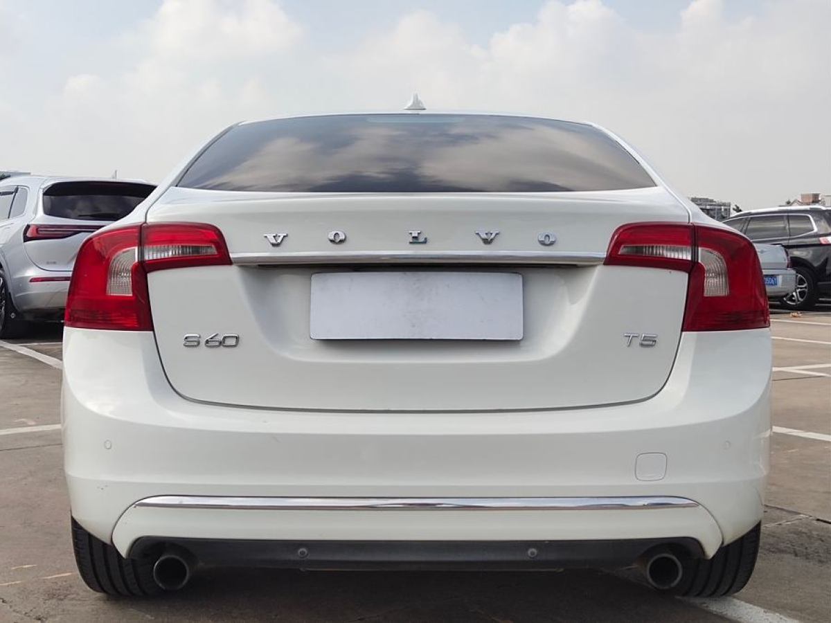 2014年6月沃爾沃 S60  2014款 S60L 2.0T 智遠(yuǎn)版