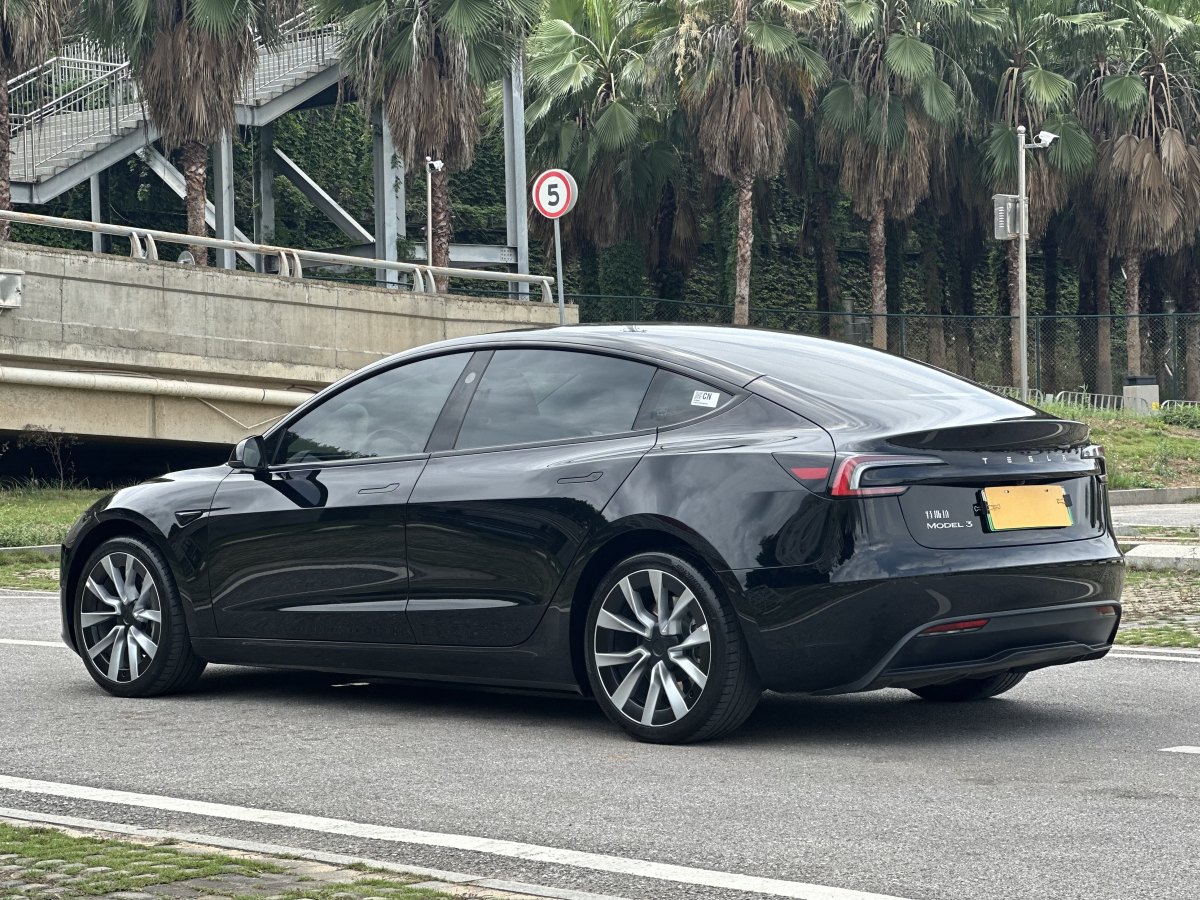 2024年1月特斯拉 Model 3  2023款 煥新版 后輪驅(qū)動(dòng)