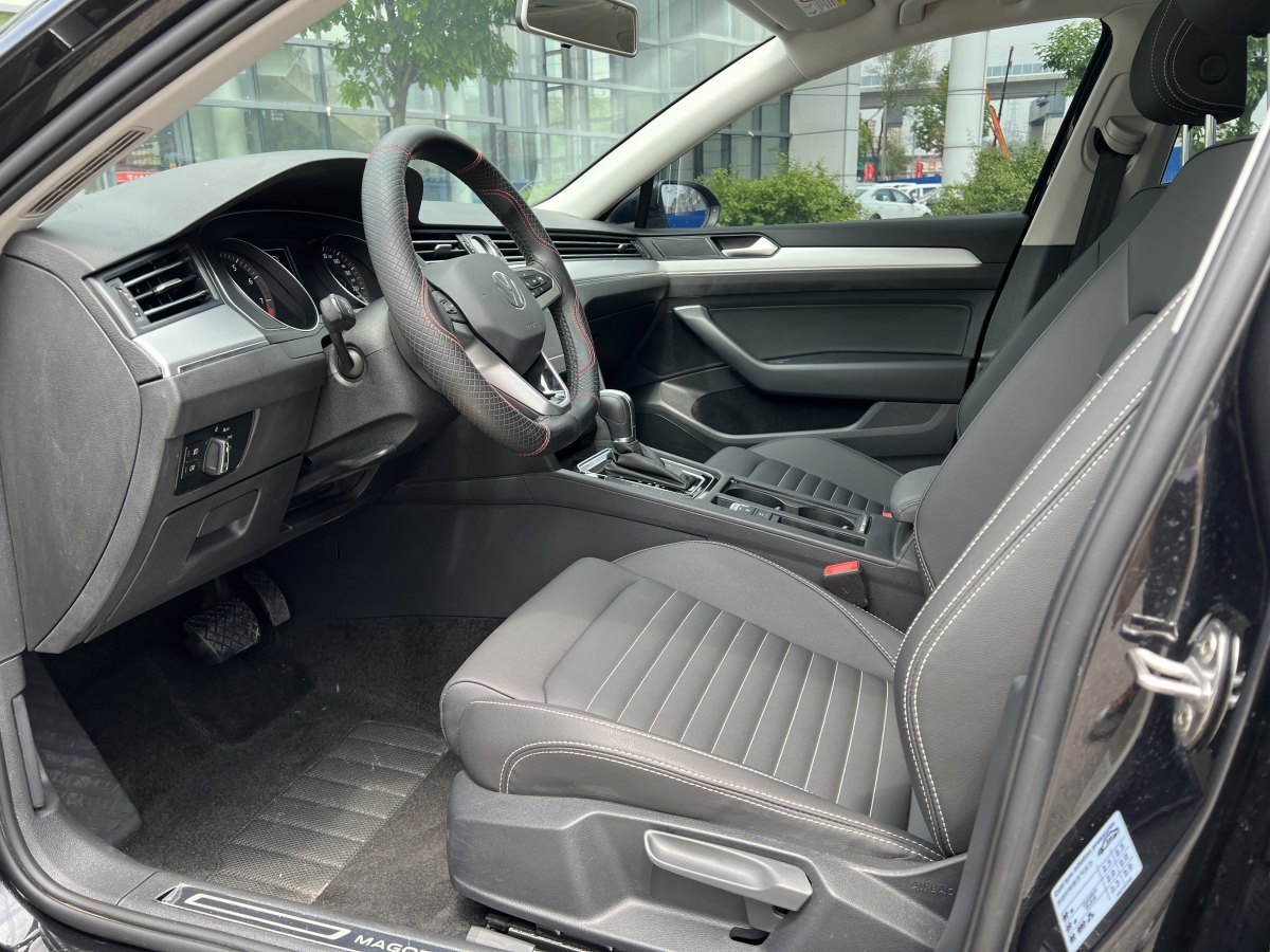 大眾 邁騰  2019款  280TSI DSG 領(lǐng)先型 國VI圖片