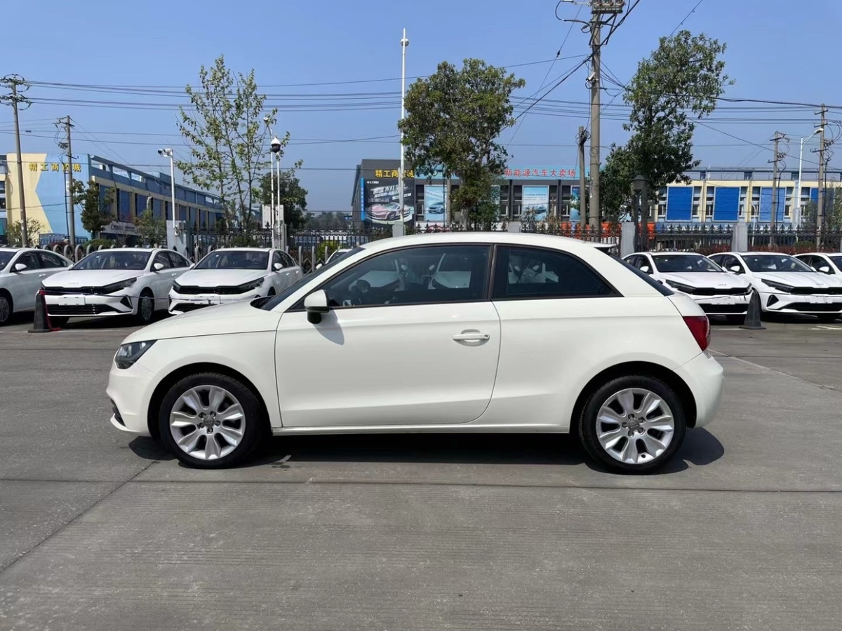 奥迪 奥迪A1  2013款 30 TFSI Sportback Urban图片