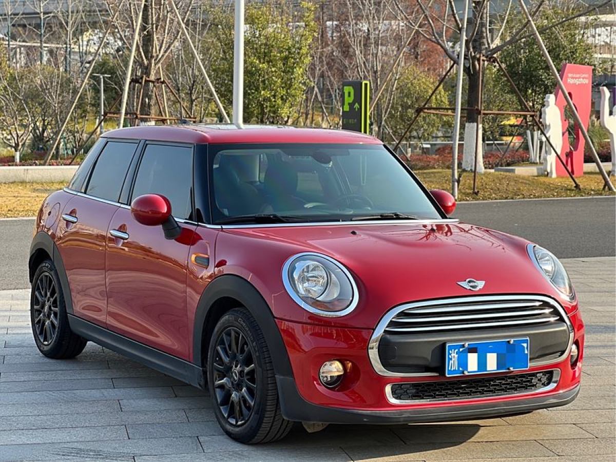 MINI MINI  2017款 1.5T COOPER 冰藍(lán)色限量版 五門版圖片