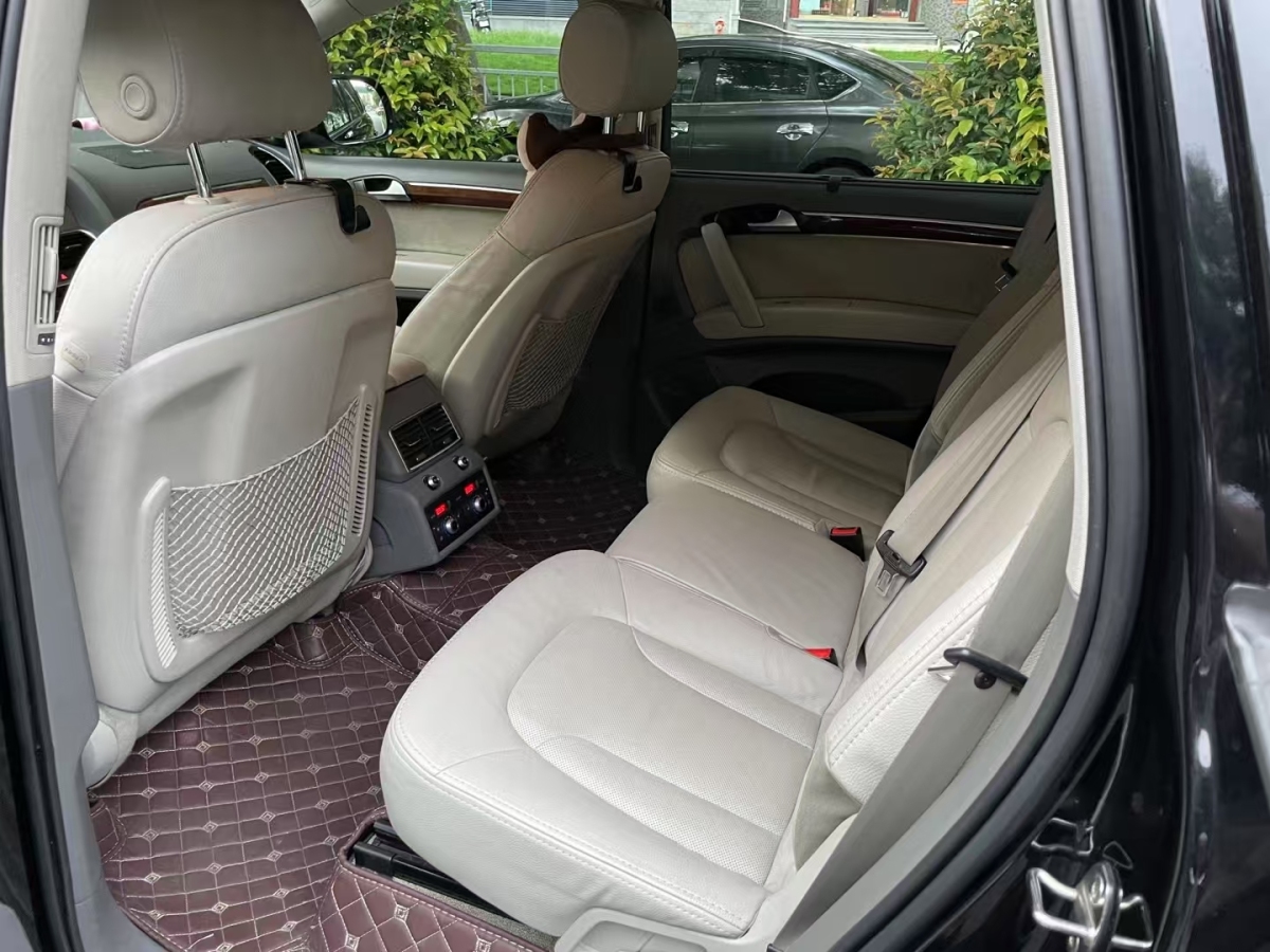 奧迪 奧迪Q7  2013款 35 TFSI 技術(shù)型圖片