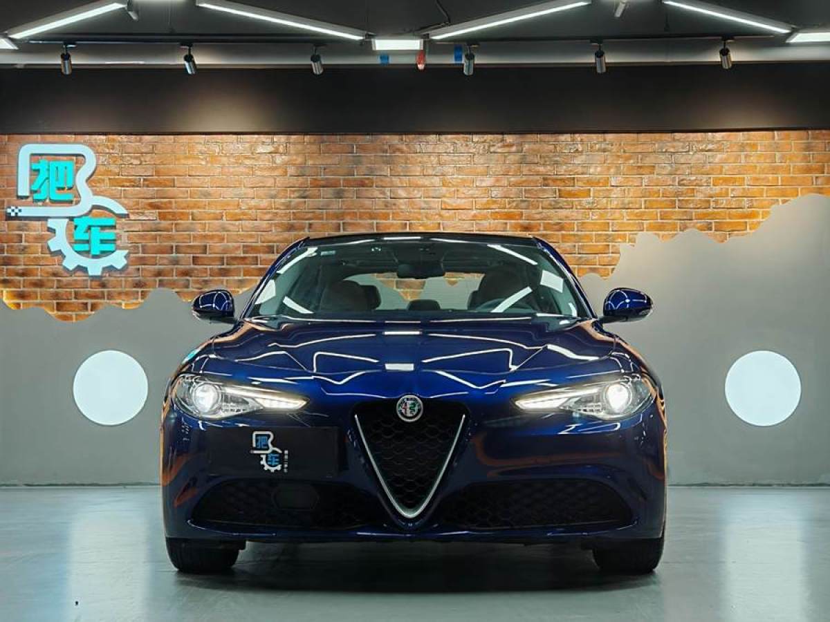 阿爾法·羅密歐 Giulia  2017款 2.0T 280HP 豪華版圖片