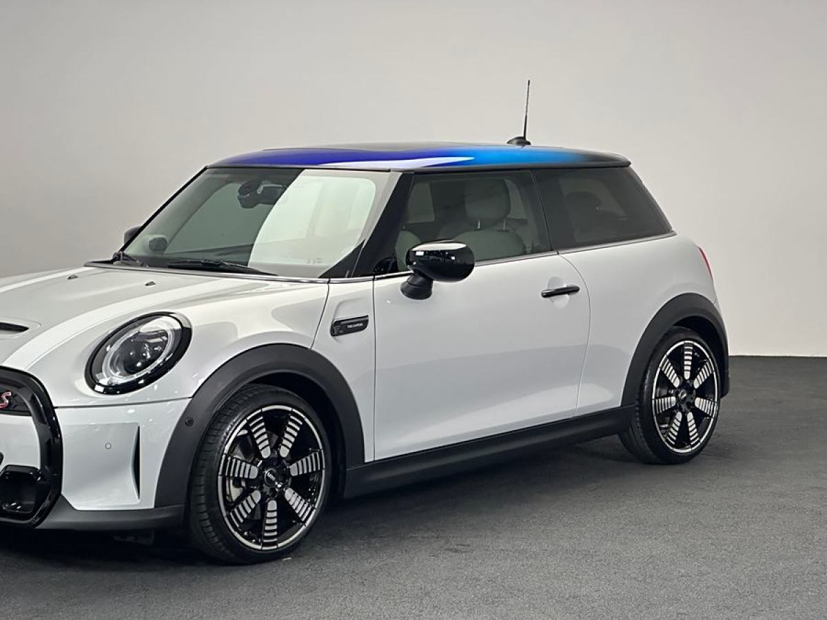 MINI MINI  2022款 2.0T COOPER S The Coopers 紀(jì)念版圖片