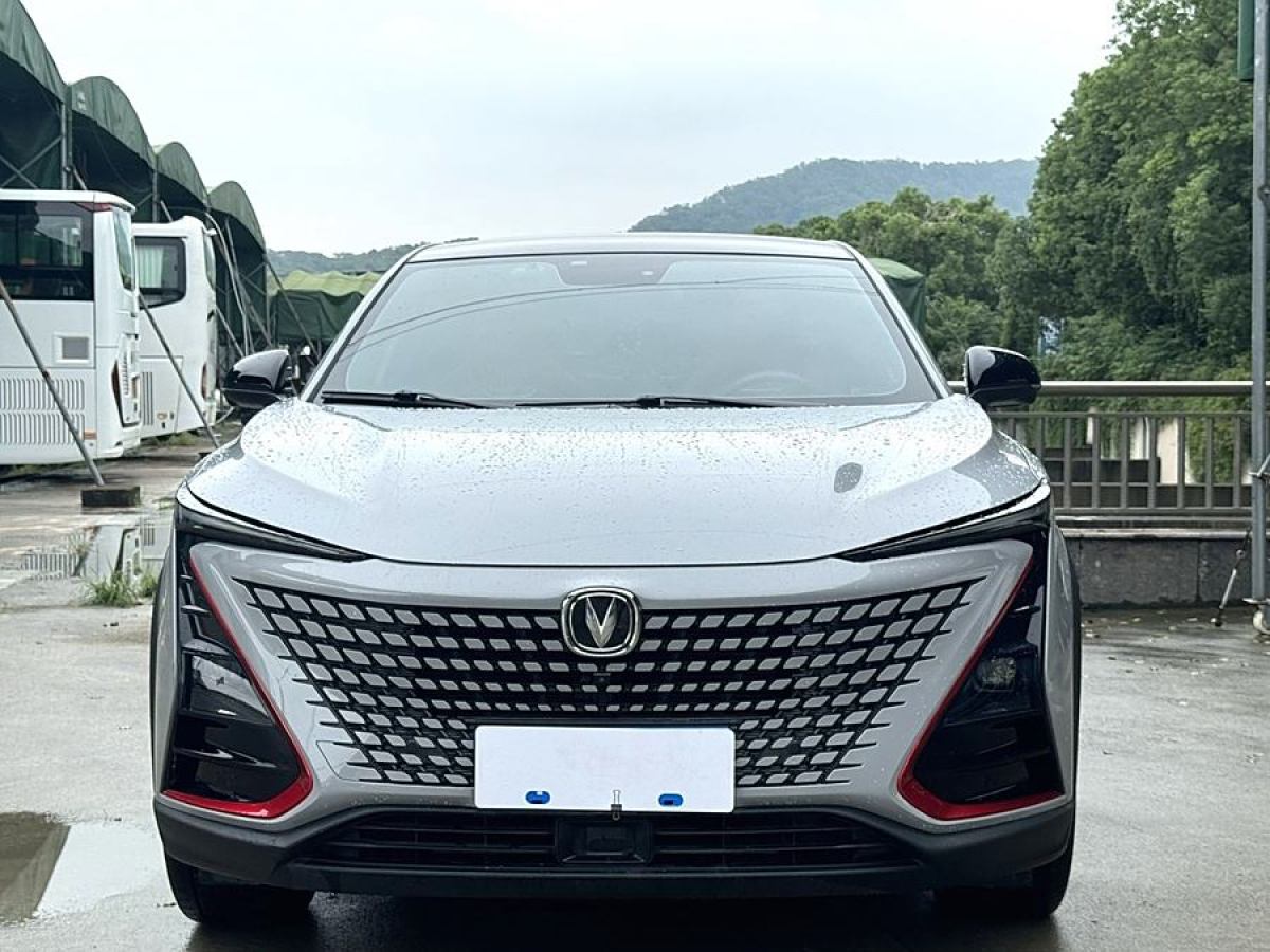 長(zhǎng)安 UNI-T  2020款 1.5T 尊貴型圖片